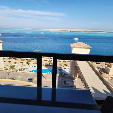 Studio For Rent In The View 607